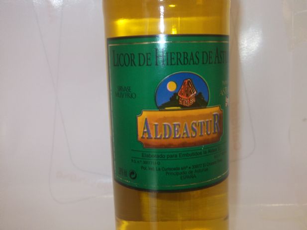 Licor de Hierbas Aldeastur - Productos crnicos de Asturias